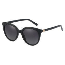 Okulary przeciwsłoneczne...